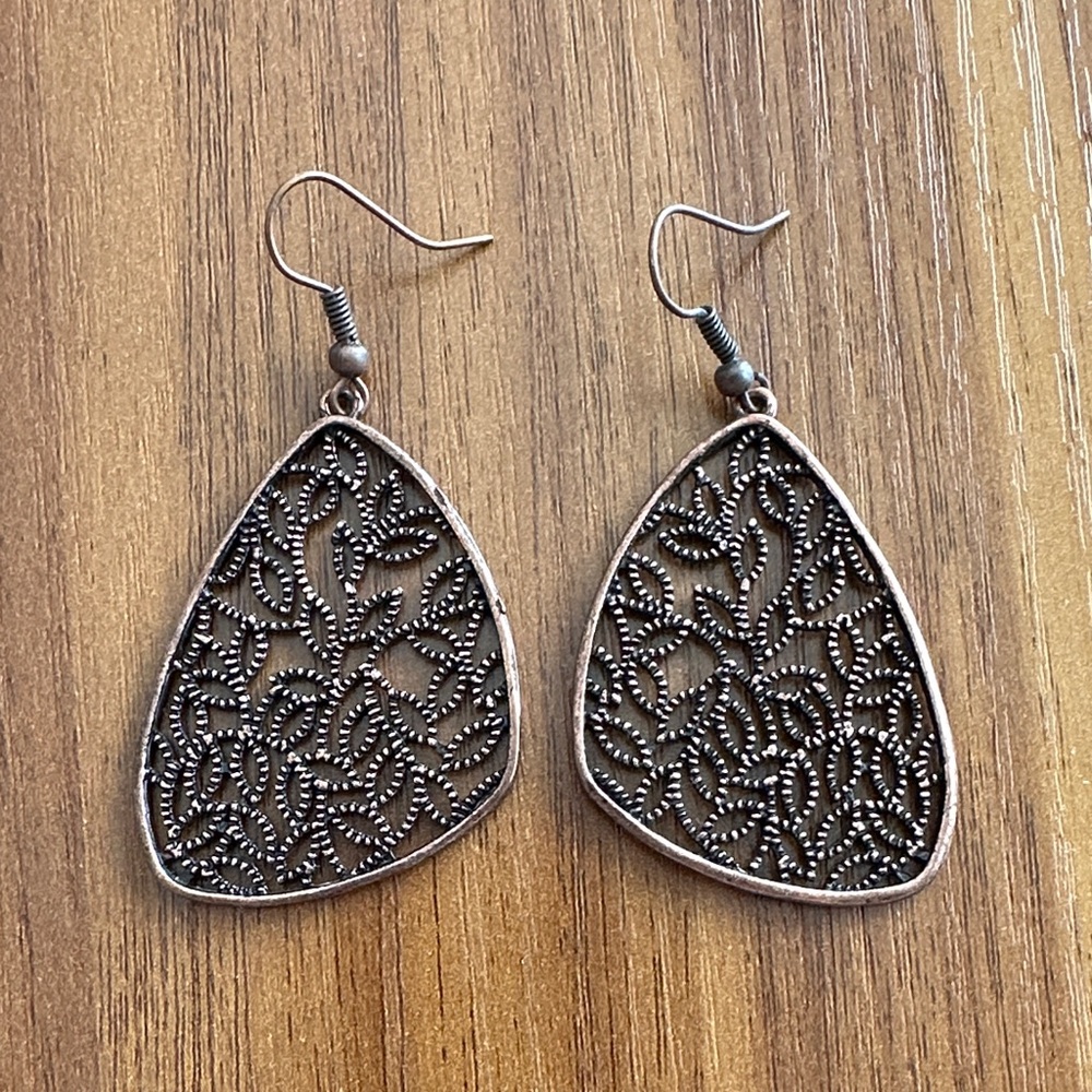 Bronze Filigree Earrings 🌺